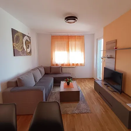 Luksuzni Apartman Ema Pirot Exterior photo